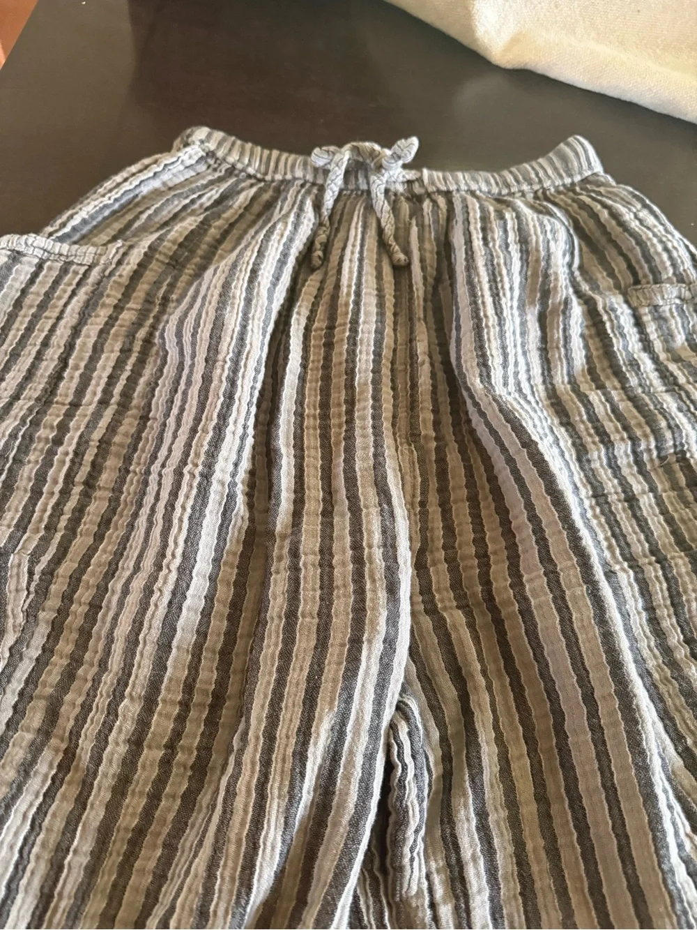 Free People Quinn Pants. 2 pairs ivory and charcoal combo XS - Picture 6 of 8